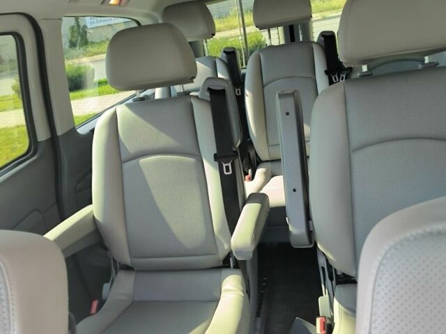 Синий Мерседес Вито, объемом двигателя 2.1 л и пробегом 302 тыс. км за 11800 $, фото 11 на Automoto.ua