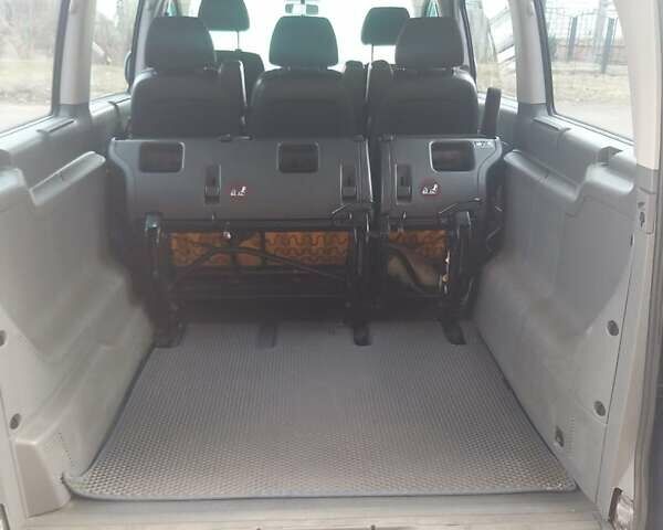 Синий Мерседес Вито, объемом двигателя 2.15 л и пробегом 327 тыс. км за 8900 $, фото 6 на Automoto.ua