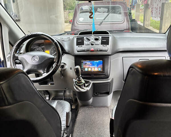 Синій Мерседес Віто, об'ємом двигуна 2.2 л та пробігом 281 тис. км за 10500 $, фото 15 на Automoto.ua