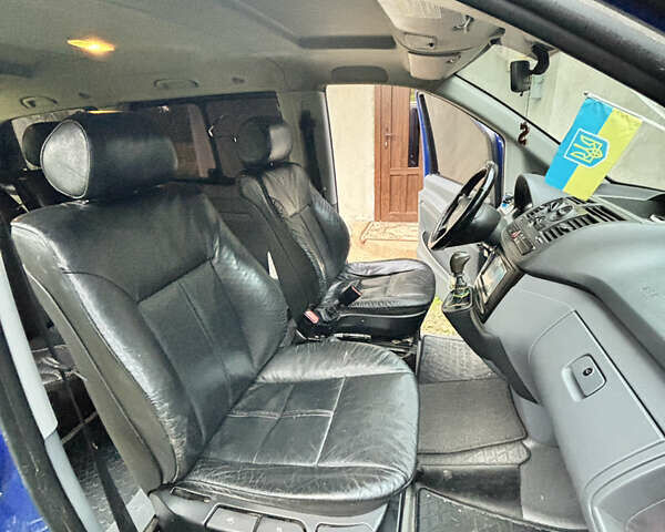 Синій Мерседес Віто, об'ємом двигуна 2.2 л та пробігом 281 тис. км за 10500 $, фото 17 на Automoto.ua