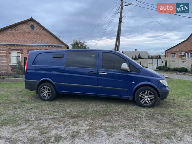 Синий Мерседес Вито, объемом двигателя 2.15 л и пробегом 390 тыс. км за 8900 $, фото 5 на Automoto.ua