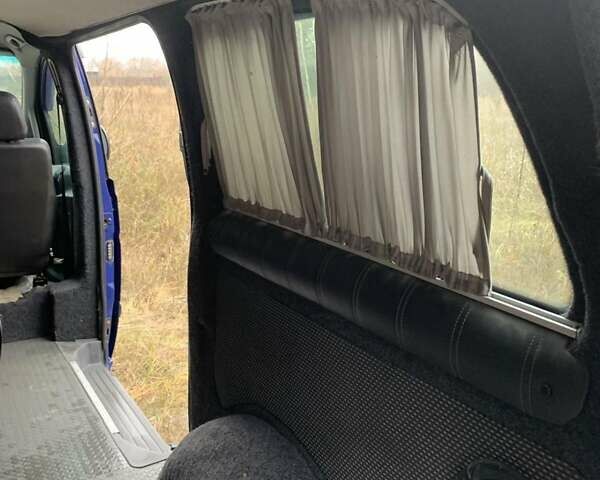 Синий Мерседес Вито, объемом двигателя 2.15 л и пробегом 412 тыс. км за 8700 $, фото 8 на Automoto.ua