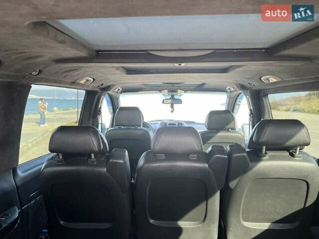 Синий Мерседес Вито, объемом двигателя 2.2 л и пробегом 480 тыс. км за 16000 $, фото 8 на Automoto.ua