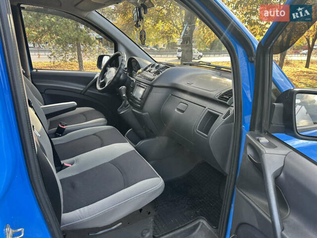 Синий Мерседес Вито, объемом двигателя 2.14 л и пробегом 226 тыс. км за 10700 $, фото 6 на Automoto.ua
