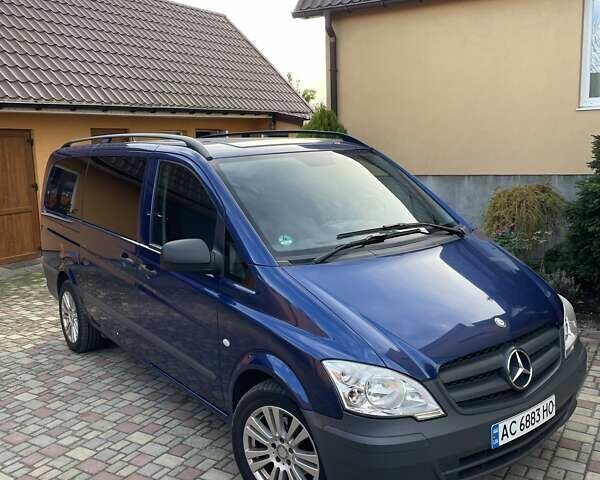 Синий Мерседес Вито, объемом двигателя 2.14 л и пробегом 385 тыс. км за 15999 $, фото 2 на Automoto.ua