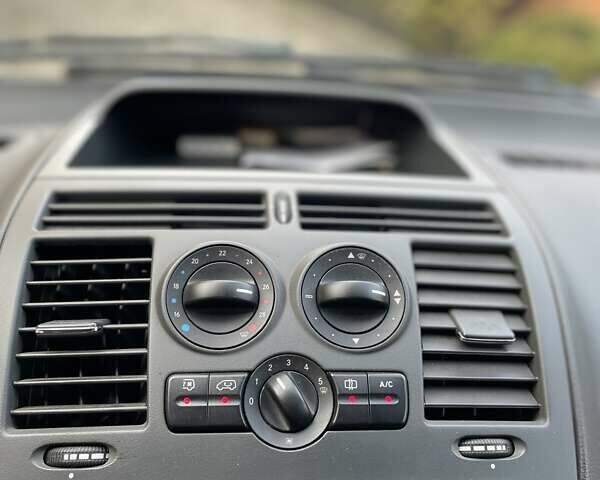 Синий Мерседес Вито, объемом двигателя 2.14 л и пробегом 385 тыс. км за 15999 $, фото 15 на Automoto.ua