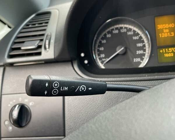 Синий Мерседес Вито, объемом двигателя 2.14 л и пробегом 385 тыс. км за 15999 $, фото 18 на Automoto.ua