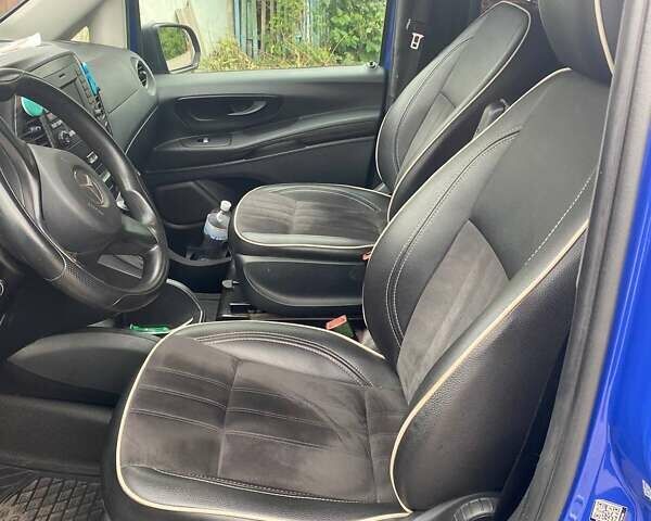Синий Мерседес Вито, объемом двигателя 2.2 л и пробегом 210 тыс. км за 16700 $, фото 10 на Automoto.ua