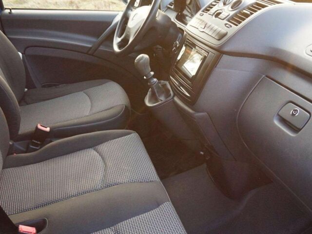 Синій Мерседес Віто, об'ємом двигуна 2.2 л та пробігом 145 тис. км за 8600 $, фото 9 на Automoto.ua