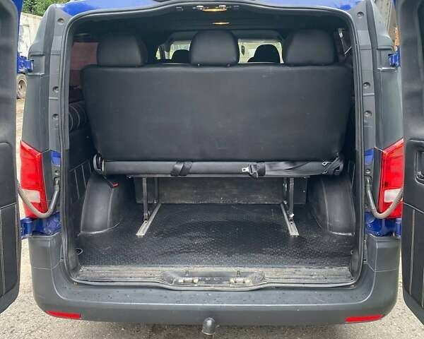 Синий Мерседес Вито, объемом двигателя 2.2 л и пробегом 210 тыс. км за 16700 $, фото 14 на Automoto.ua