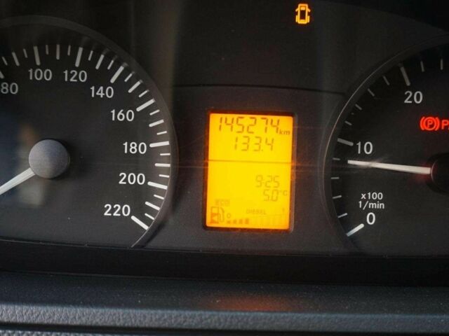 Синій Мерседес Віто, об'ємом двигуна 2.2 л та пробігом 145 тис. км за 8600 $, фото 12 на Automoto.ua