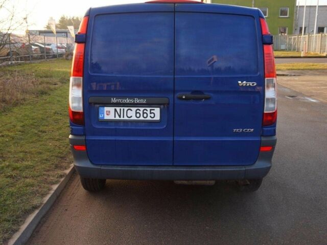 Синій Мерседес Віто, об'ємом двигуна 2.2 л та пробігом 145 тис. км за 8600 $, фото 6 на Automoto.ua