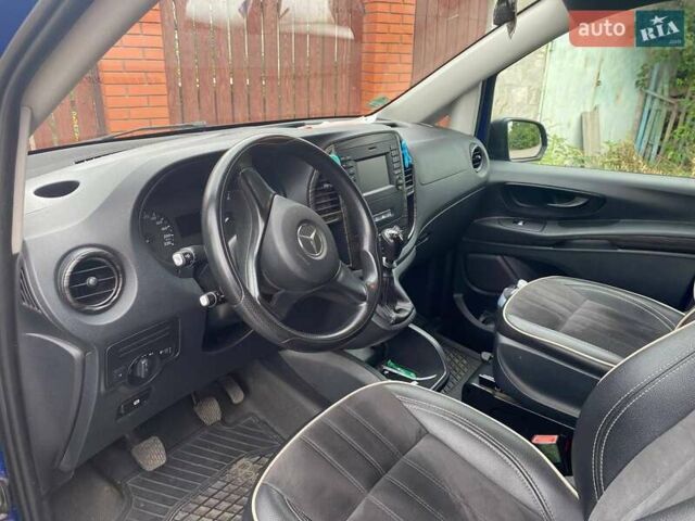 Синий Мерседес Вито, объемом двигателя 2.2 л и пробегом 210 тыс. км за 16700 $, фото 8 на Automoto.ua