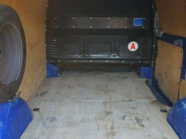 Синій Мерседес Віто, об'ємом двигуна 2.2 л та пробігом 145 тис. км за 8600 $, фото 13 на Automoto.ua