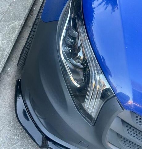 Синий Мерседес Вито, объемом двигателя 2.2 л и пробегом 270 тыс. км за 12216 $, фото 4 на Automoto.ua