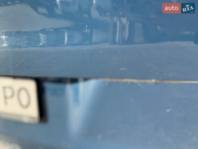 Синій Мерседес Віто, об'ємом двигуна 1.6 л та пробігом 440 тис. км за 18500 $, фото 3 на Automoto.ua