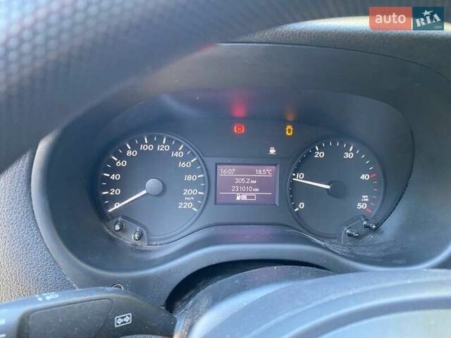 Синий Мерседес Вито, объемом двигателя 1.6 л и пробегом 230 тыс. км за 15500 $, фото 19 на Automoto.ua