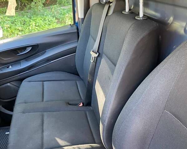 Синий Мерседес Вито, объемом двигателя 1.6 л и пробегом 230 тыс. км за 15500 $, фото 21 на Automoto.ua