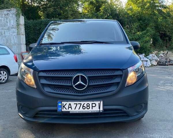 Синий Мерседес Вито, объемом двигателя 1.6 л и пробегом 230 тыс. км за 15500 $, фото 5 на Automoto.ua