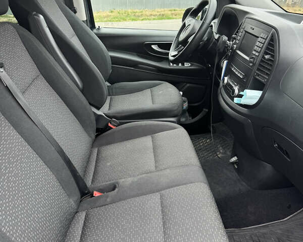 Мерседес Вито 2016 в Ужгороде на Automoto.ua Синий Мерседес Вито, объемом двигателя 2.14 л и пробегом 285 тыс. км за 24800 $, фото 16 на Automoto.ua