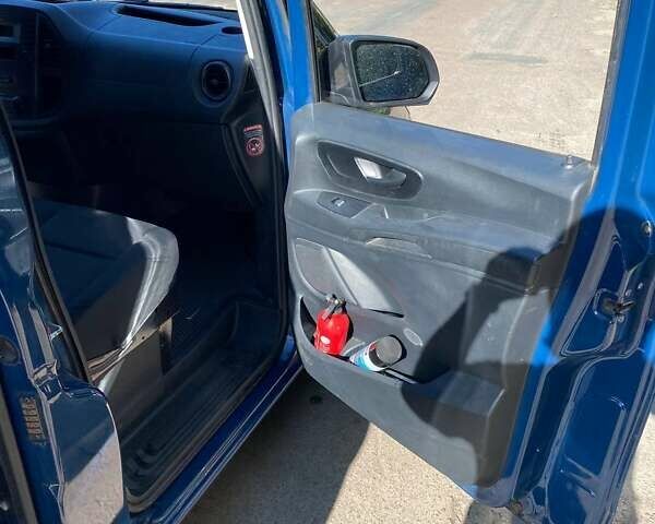 Синий Мерседес Вито, объемом двигателя 1.6 л и пробегом 230 тыс. км за 15500 $, фото 14 на Automoto.ua