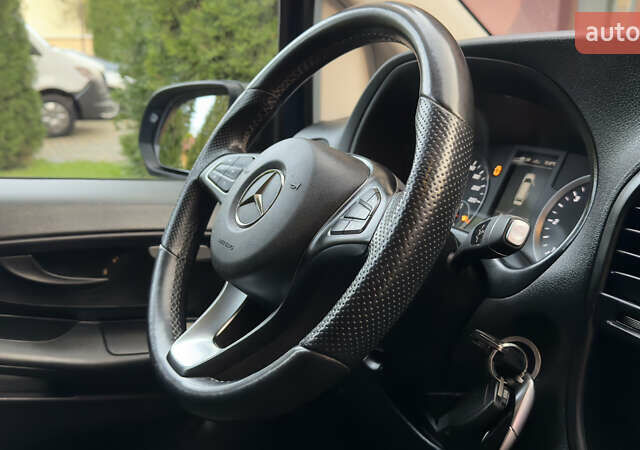 Синий Мерседес Вито, объемом двигателя 2.14 л и пробегом 297 тыс. км за 23150 $, фото 74 на Automoto.ua