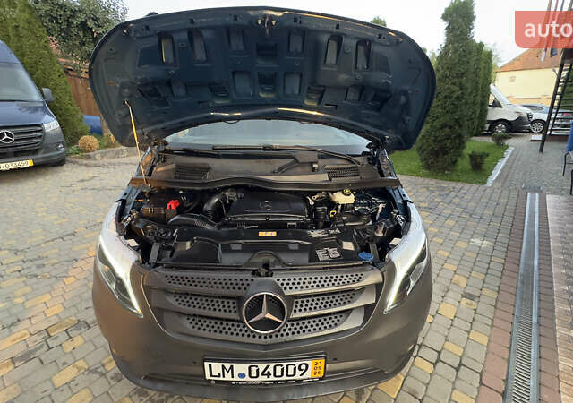 Синий Мерседес Вито, объемом двигателя 2.14 л и пробегом 297 тыс. км за 23150 $, фото 44 на Automoto.ua