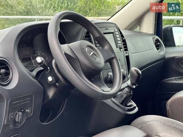 Синий Мерседес Вито, объемом двигателя 1.75 л и пробегом 195 тыс. км за 19400 $, фото 16 на Automoto.ua