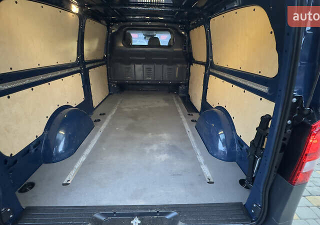 Синий Мерседес Вито, объемом двигателя 2.14 л и пробегом 297 тыс. км за 23150 $, фото 31 на Automoto.ua