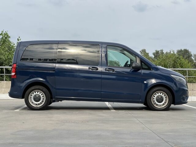 Синий Мерседес Вито, объемом двигателя 1.8 л и пробегом 195 тыс. км за 19900 $, фото 3 на Automoto.ua