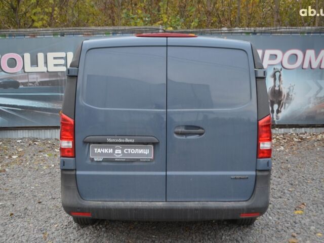 Синий Мерседес Вито, объемом двигателя 0 л и пробегом 38 тыс. км за 15000 $, фото 7 на Automoto.ua