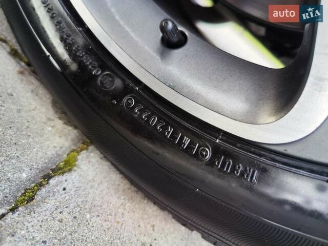 Синій Мерседес Віто, об'ємом двигуна 2.2 л та пробігом 200 тис. км за 33888 $, фото 34 на Automoto.ua