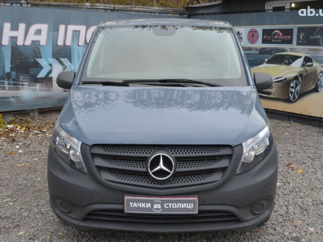 Синий Мерседес Вито, объемом двигателя 0 л и пробегом 38 тыс. км за 15000 $, фото 1 на Automoto.ua