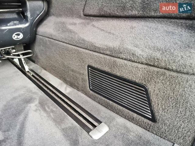 Синій Мерседес Віто, об'ємом двигуна 2.2 л та пробігом 200 тис. км за 33888 $, фото 120 на Automoto.ua