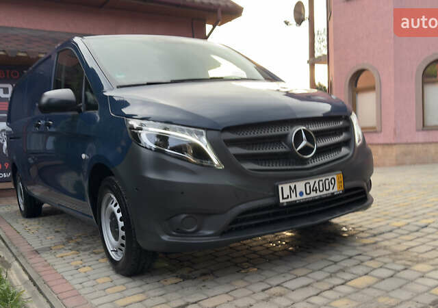 Синий Мерседес Вито, объемом двигателя 2.14 л и пробегом 297 тыс. км за 23150 $, фото 17 на Automoto.ua