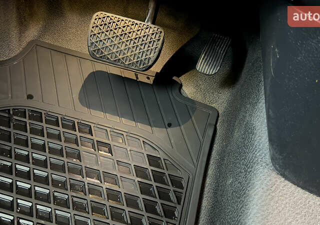 Синий Мерседес Вито, объемом двигателя 2.14 л и пробегом 297 тыс. км за 23150 $, фото 72 на Automoto.ua