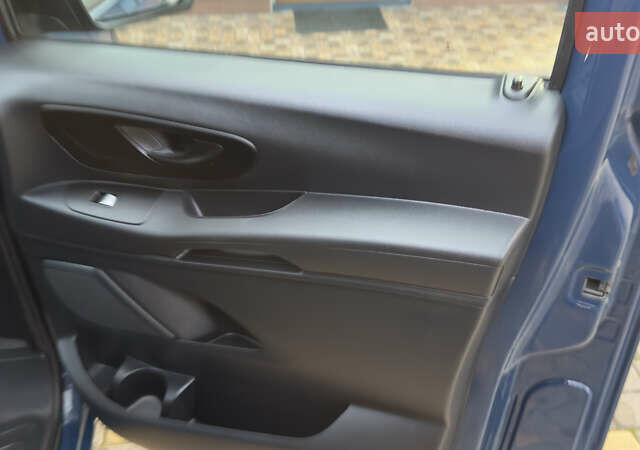 Синий Мерседес Вито, объемом двигателя 2.14 л и пробегом 297 тыс. км за 23150 $, фото 41 на Automoto.ua