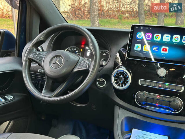 Синий Мерседес Вито, объемом двигателя 2.14 л и пробегом 156 тыс. км за 29500 $, фото 13 на Automoto.ua