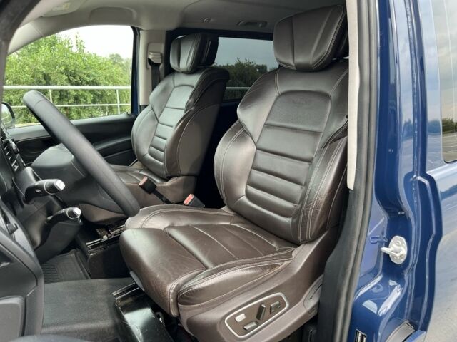 Синий Мерседес Вито, объемом двигателя 1.8 л и пробегом 195 тыс. км за 19900 $, фото 19 на Automoto.ua