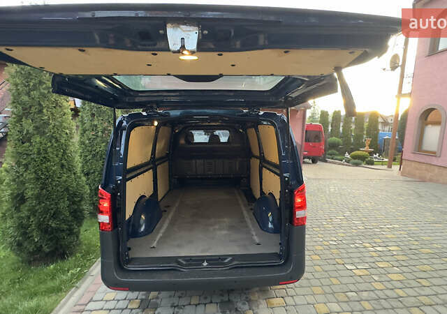 Синий Мерседес Вито, объемом двигателя 2.14 л и пробегом 297 тыс. км за 23150 $, фото 30 на Automoto.ua