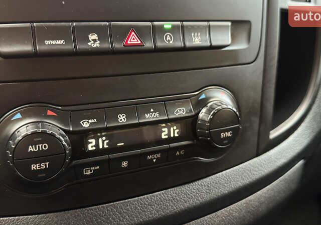 Синий Мерседес Вито, объемом двигателя 2.14 л и пробегом 297 тыс. км за 23150 $, фото 77 на Automoto.ua