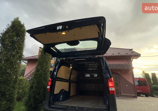 Синий Мерседес Вито, объемом двигателя 2.14 л и пробегом 297 тыс. км за 23150 $, фото 29 на Automoto.ua