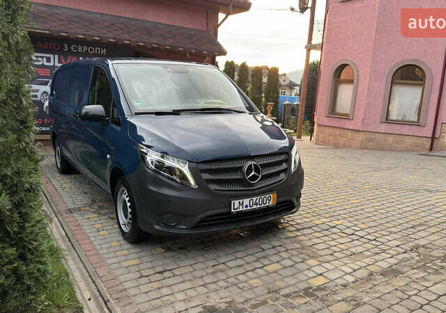 Синий Мерседес Вито, объемом двигателя 2.14 л и пробегом 297 тыс. км за 23150 $, фото 15 на Automoto.ua