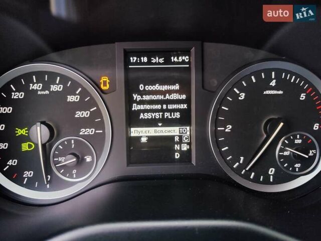 Синій Мерседес Віто, об'ємом двигуна 2.2 л та пробігом 200 тис. км за 33888 $, фото 44 на Automoto.ua