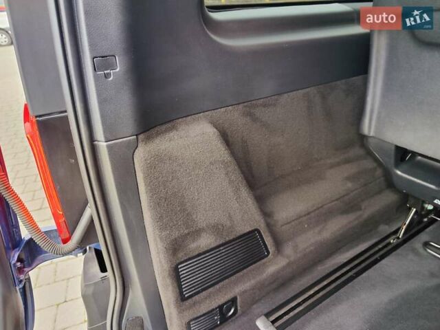 Синій Мерседес Віто, об'ємом двигуна 2.2 л та пробігом 200 тис. км за 33888 $, фото 121 на Automoto.ua