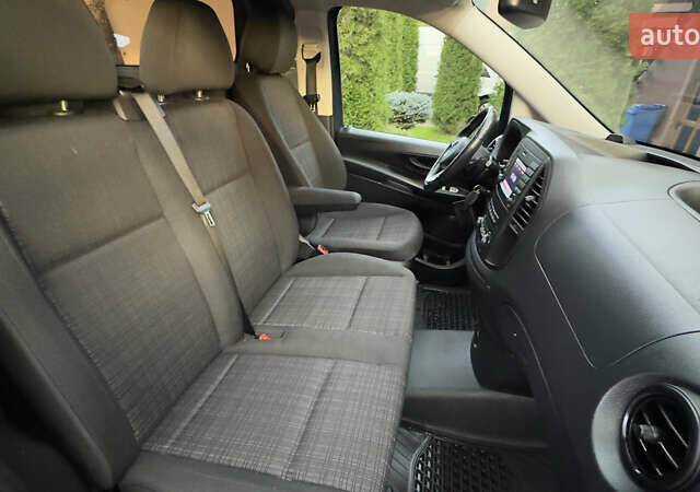 Синий Мерседес Вито, объемом двигателя 2.14 л и пробегом 297 тыс. км за 23150 $, фото 59 на Automoto.ua