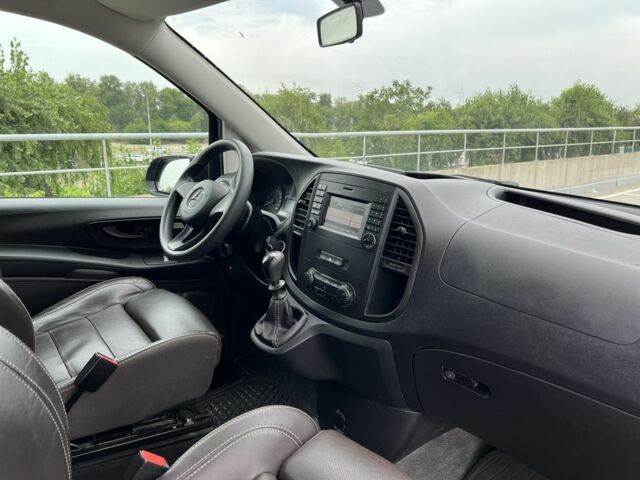 Синий Мерседес Вито, объемом двигателя 1.8 л и пробегом 195 тыс. км за 19900 $, фото 17 на Automoto.ua