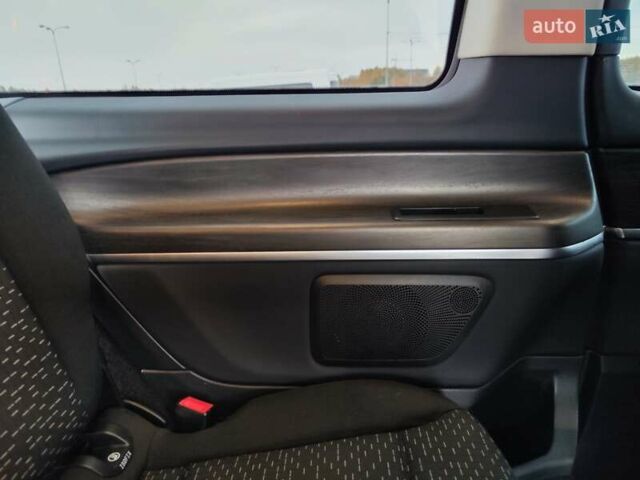 Синій Мерседес Віто, об'ємом двигуна 2.2 л та пробігом 200 тис. км за 33888 $, фото 103 на Automoto.ua