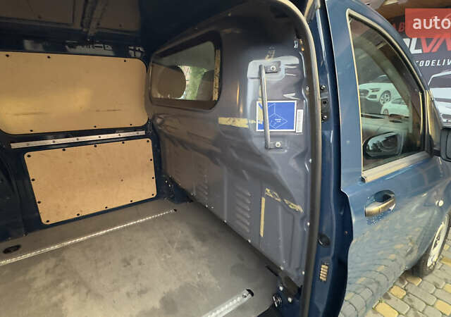 Синий Мерседес Вито, объемом двигателя 2.14 л и пробегом 297 тыс. км за 23150 $, фото 36 на Automoto.ua