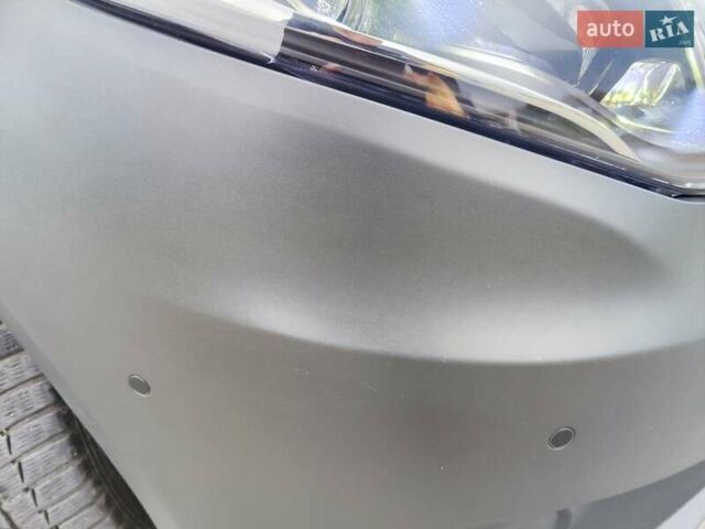 Синій Мерседес Віто, об'ємом двигуна 2.2 л та пробігом 200 тис. км за 33888 $, фото 10 на Automoto.ua